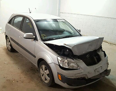 car damaged end front sell panel beater mobile